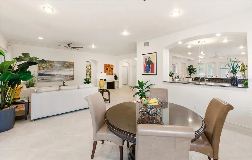 2843 Tiburon Boulevard E Naples FL 34109
