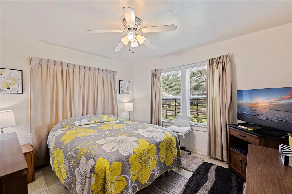 726 17th Avenue S St Petersburg FL 33701