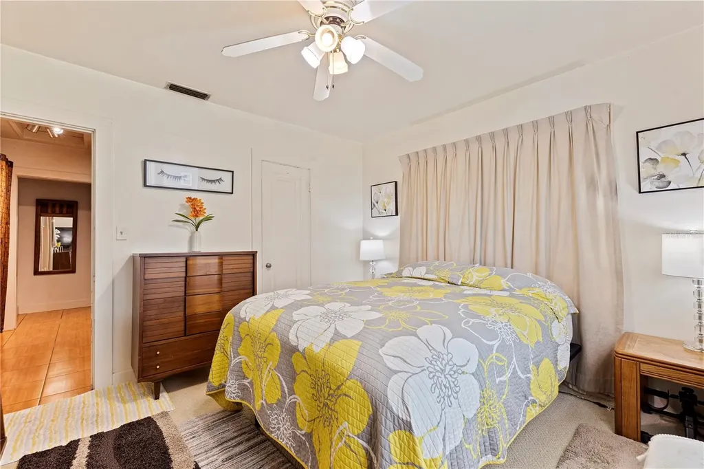 726 17th Avenue S St Petersburg FL 33701
