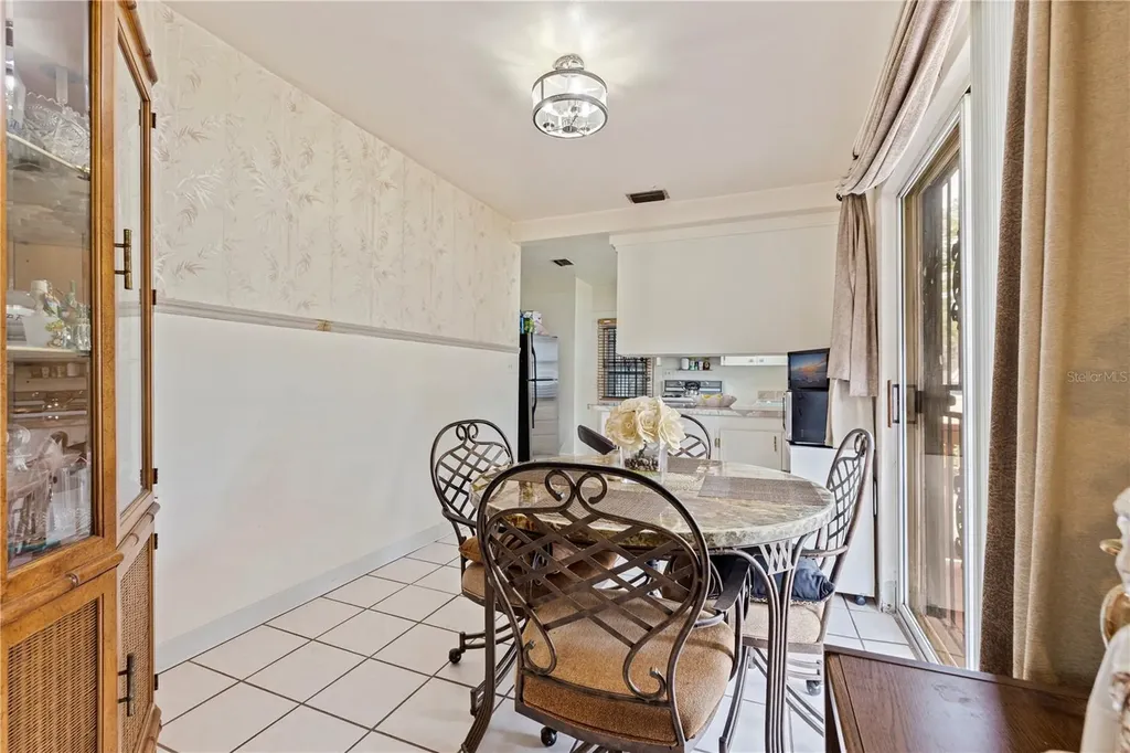 726 17th Avenue S St Petersburg FL 33701