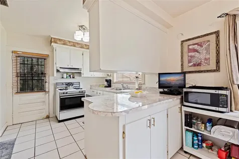 726 17th Avenue S St Petersburg FL 33701