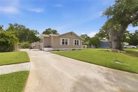 726 17th Avenue S St Petersburg FL 33701