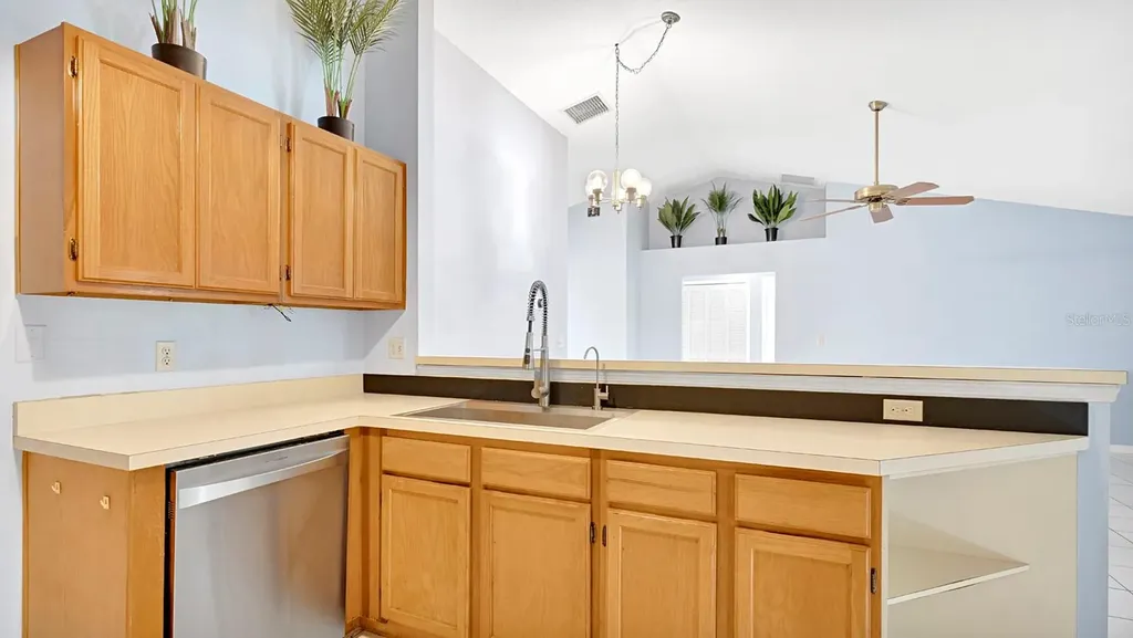 1082 Covington Street Oviedo FL 32765