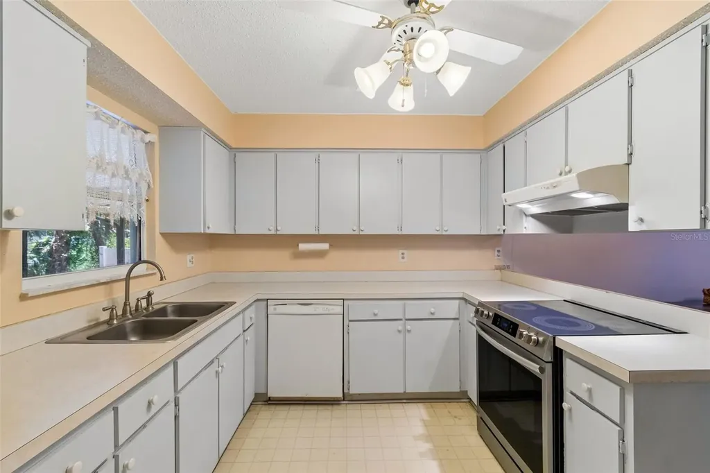 7328 Canal Boulevard Tampa FL 33615