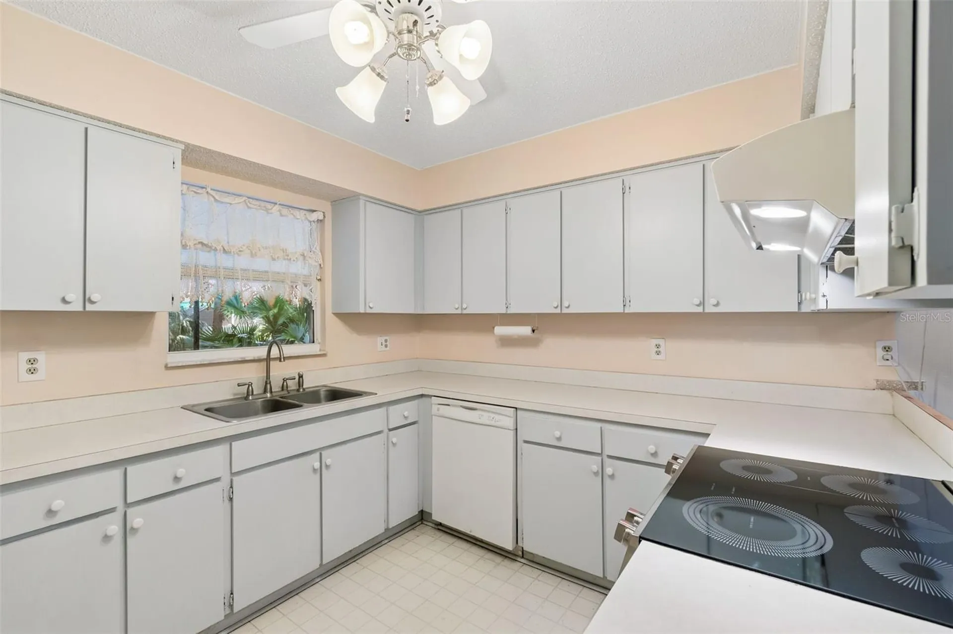 7328 Canal Boulevard Tampa FL 33615