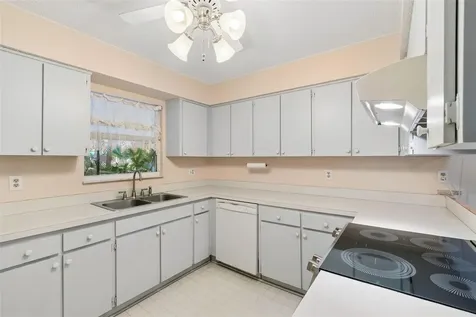 7328 Canal Boulevard Tampa FL 33615