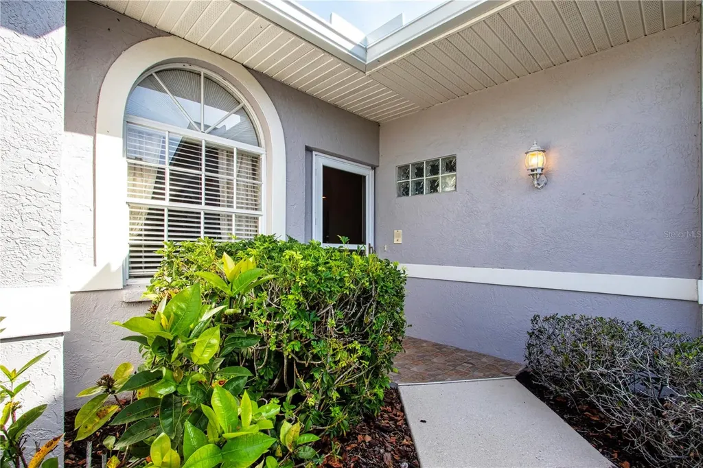 4937 Chase Oaks Drive Sarasota FL 34241