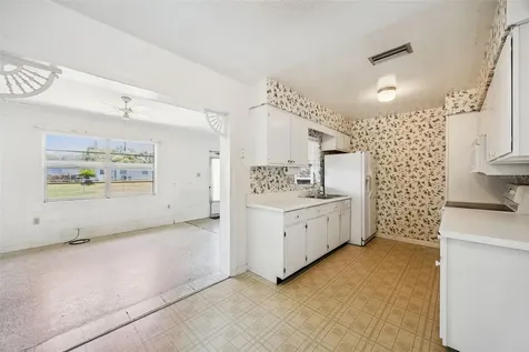 3733 Surrey Drive Orlando FL 32812