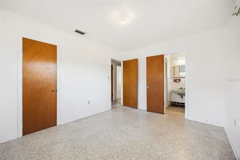 3733 Surrey Drive Orlando FL 32812