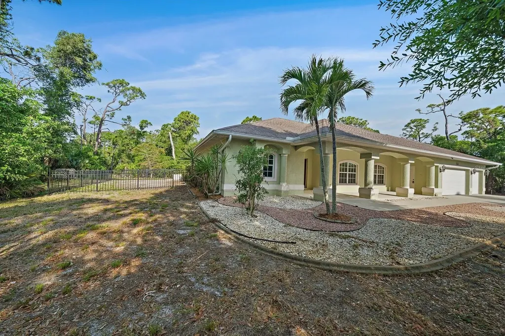 630 Old Englewood Road Englewood FL 34223