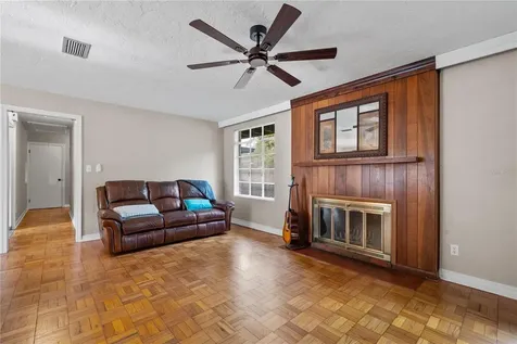 2002 NW 11th Road Gainesville FL 32605