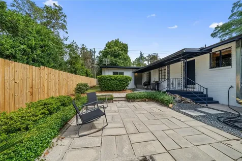 2002 NW 11th Road Gainesville FL 32605