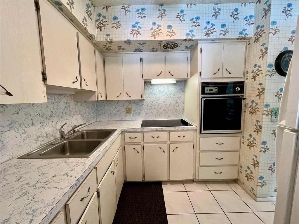 2391 Sumatran Way Clearwater FL 33763