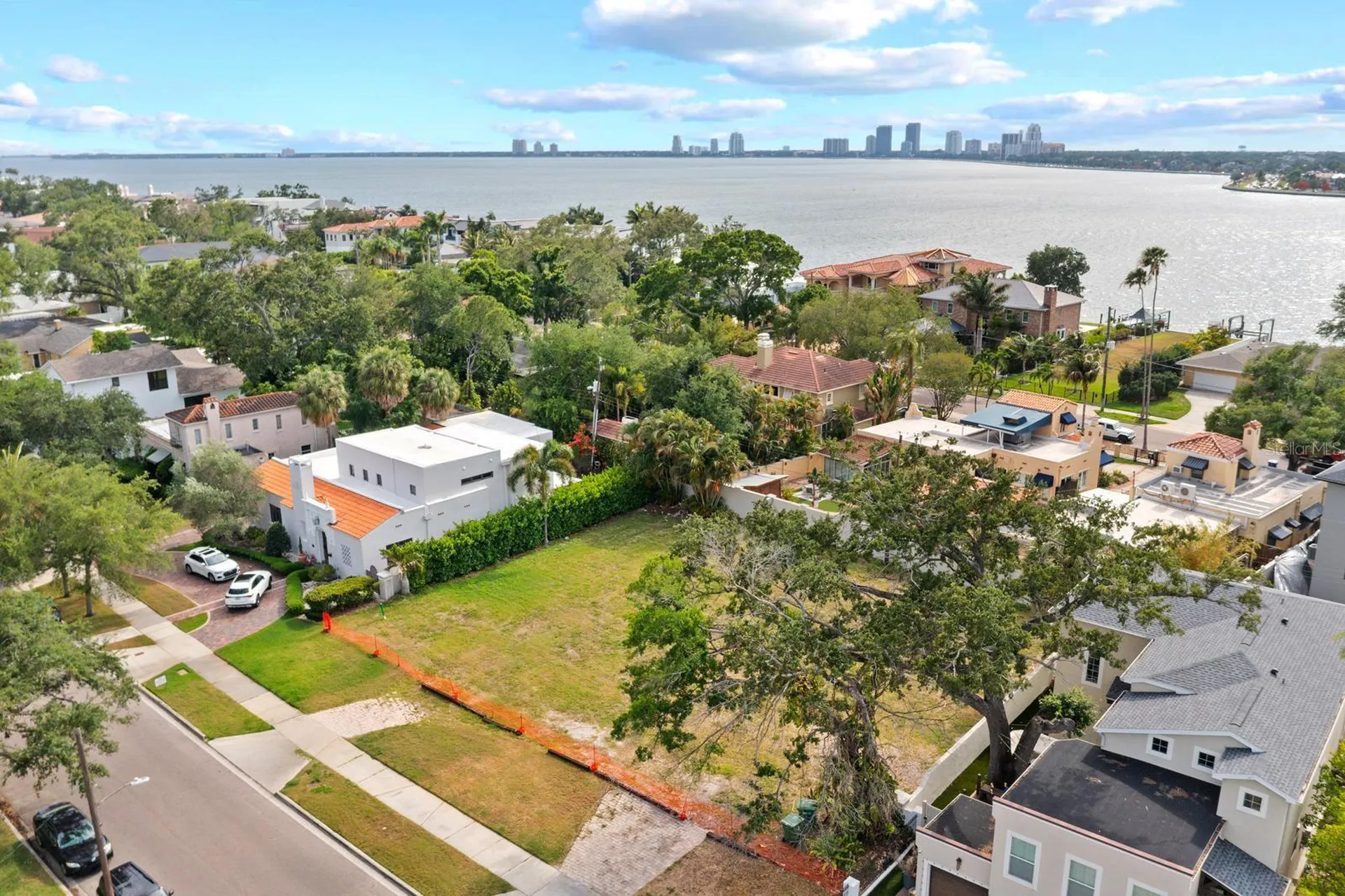 32 Aegean Avenue Tampa FL 33606