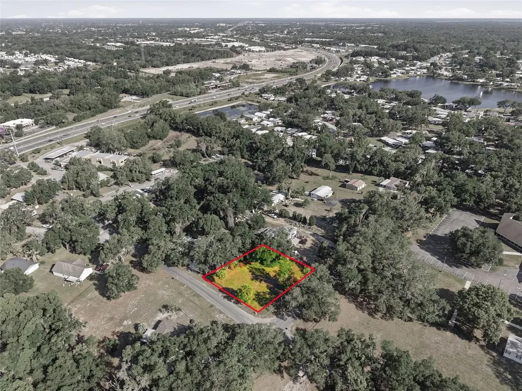 105 W Hermosa Street Lady Lake FL 32159
