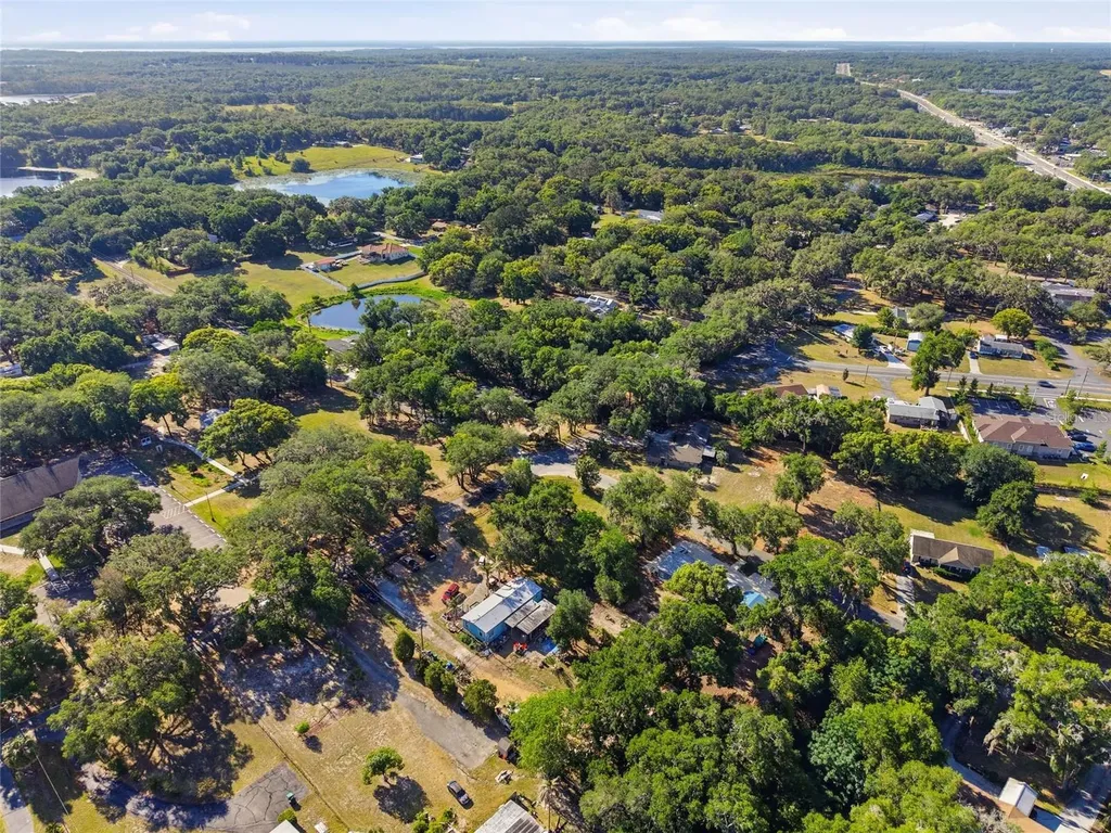 105 W Hermosa Street Lady Lake FL 32159