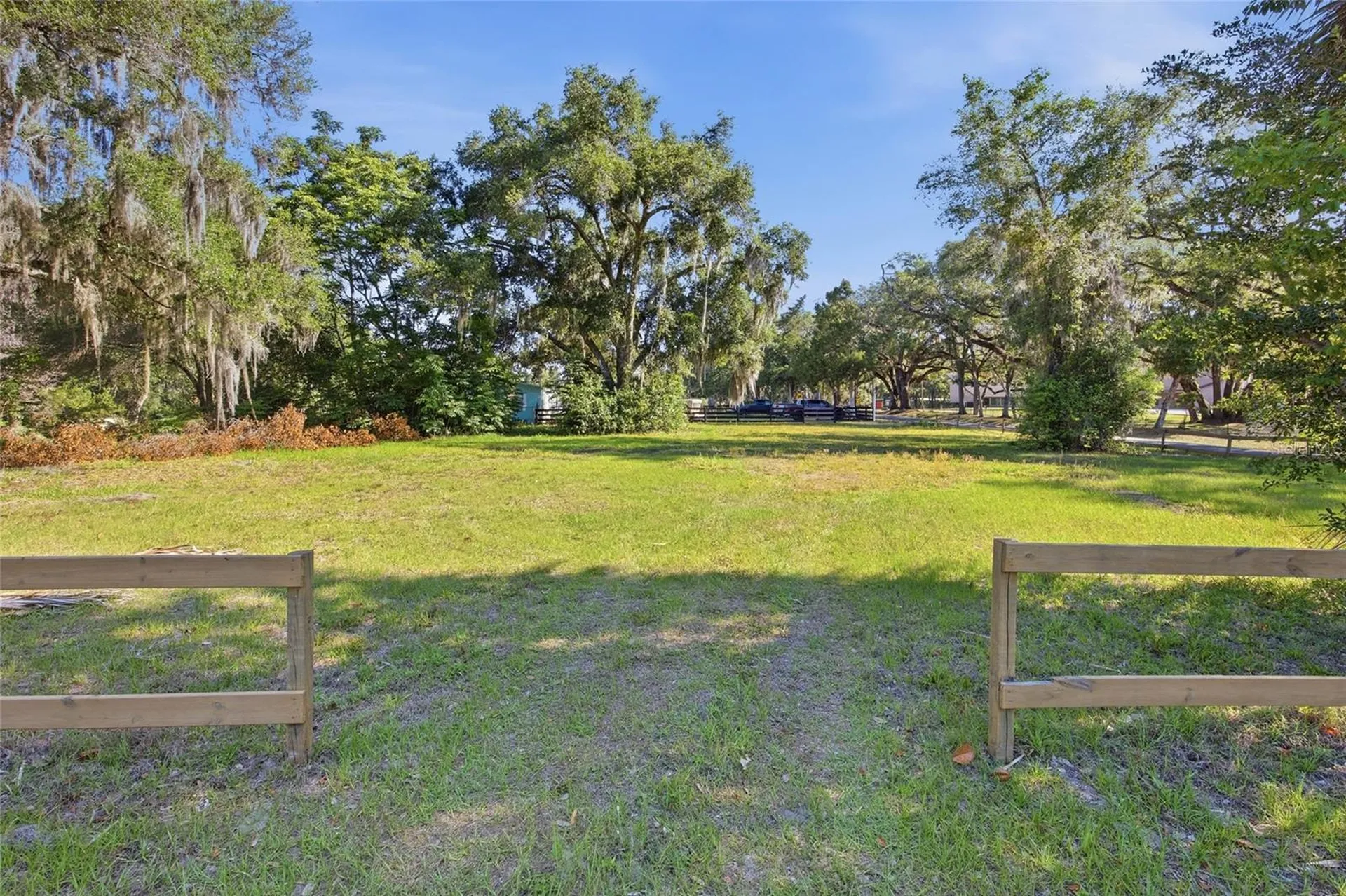 105 W Hermosa Street Lady Lake FL 32159