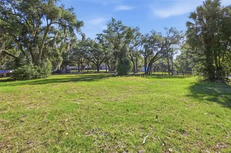 105 W Hermosa Street Lady Lake FL 32159