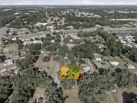 105 W Hermosa Street Lady Lake FL 32159