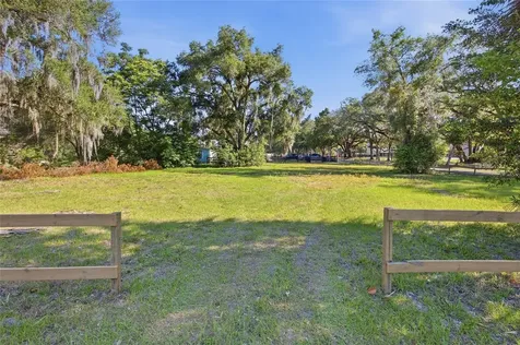 105 W Hermosa Street Lady Lake FL 32159
