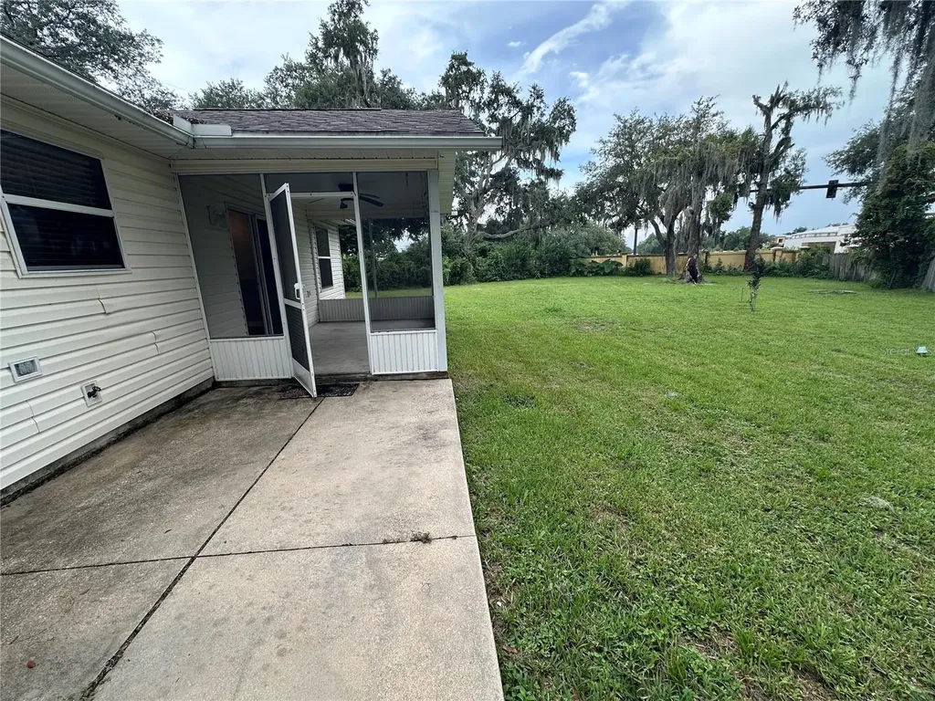 104 Cherry Blossom Lane Lady Lake FL 32159
