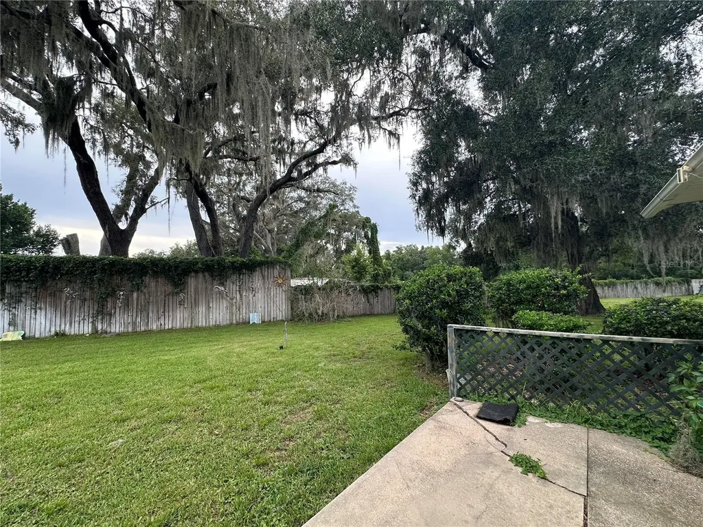 104 Cherry Blossom Lane Lady Lake FL 32159