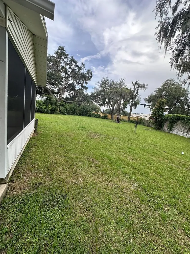 104 Cherry Blossom Lane Lady Lake FL 32159