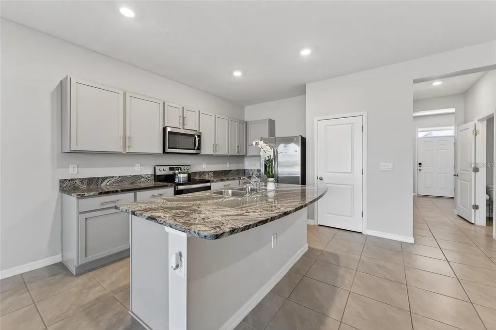 188 Mangrove Shade Circle Apollo Beach FL 33572