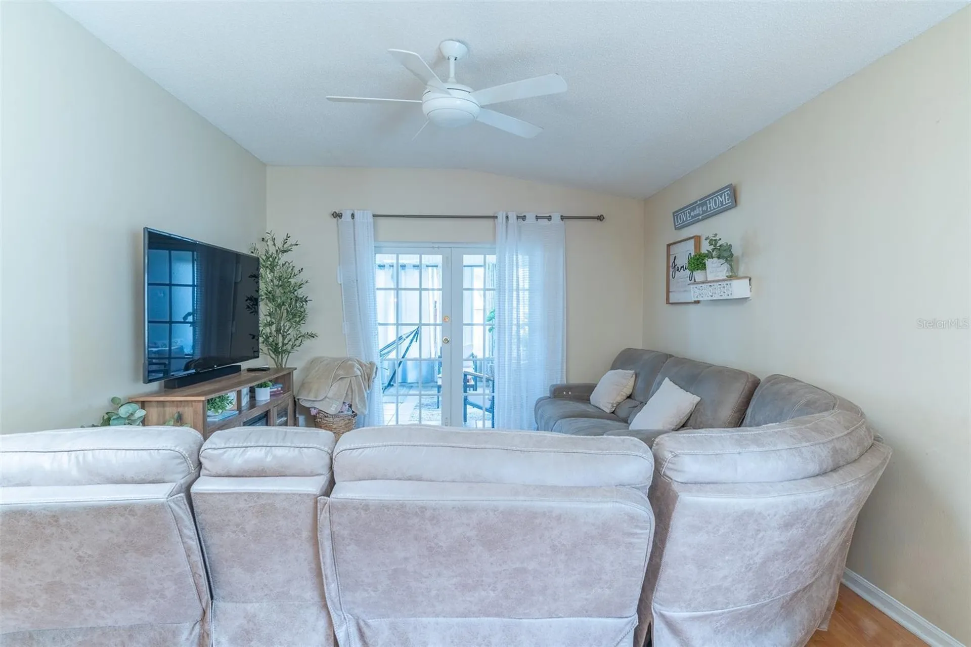 549 Short Pine Circle Orlando FL 32807