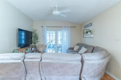 549 Short Pine Circle Orlando FL 32807