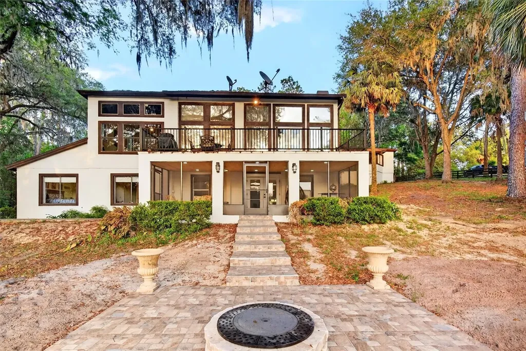 17704 SE 59th Street Micanopy FL 32667