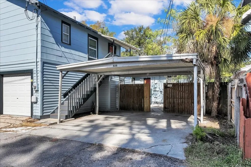 828 22nd Avenue N St Petersburg FL 33704
