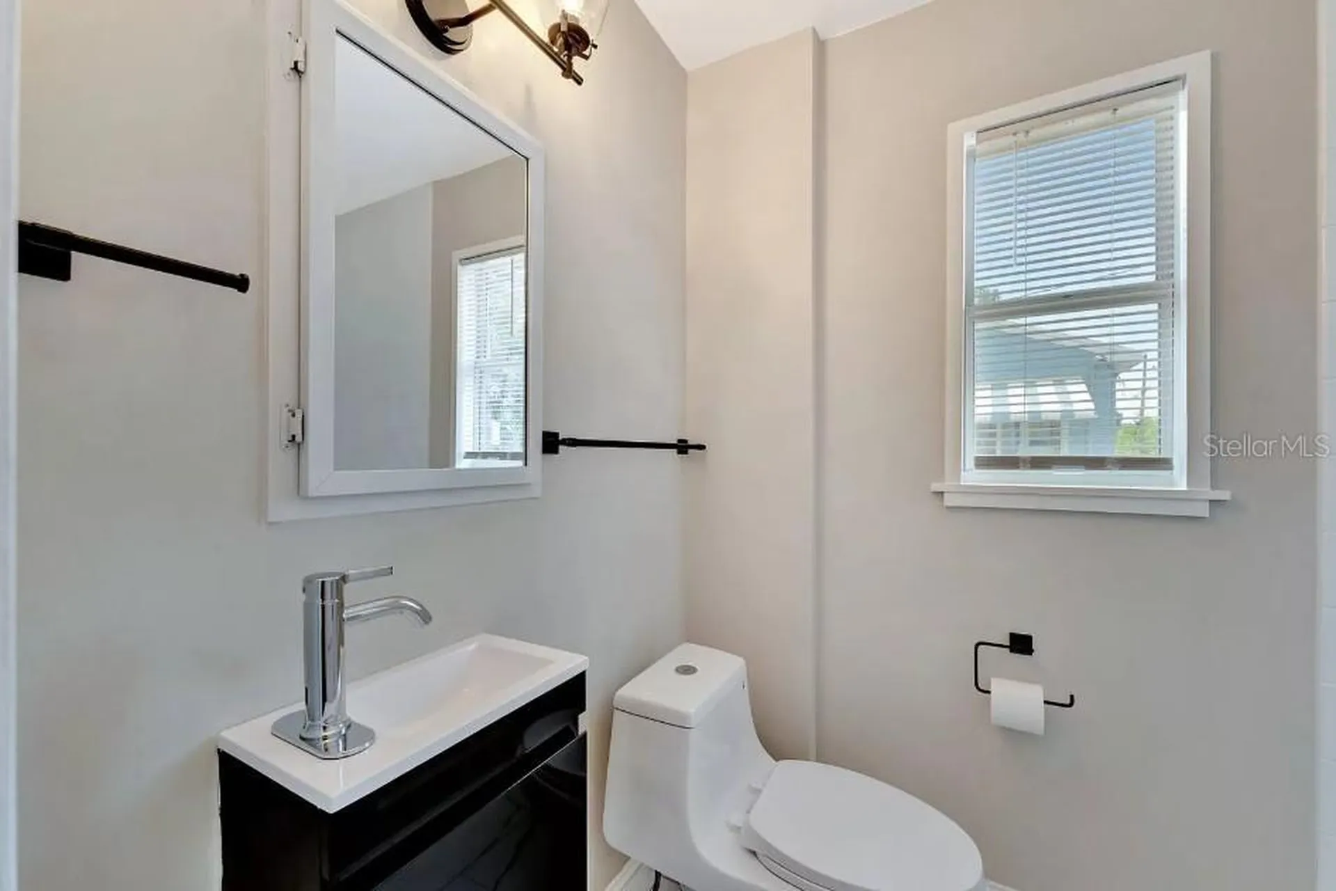 828 22nd Avenue N St Petersburg FL 33704