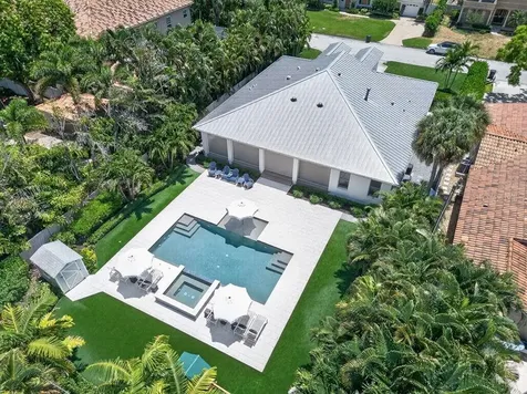140 Miramar Boulevard NE St Petersburg FL 33704