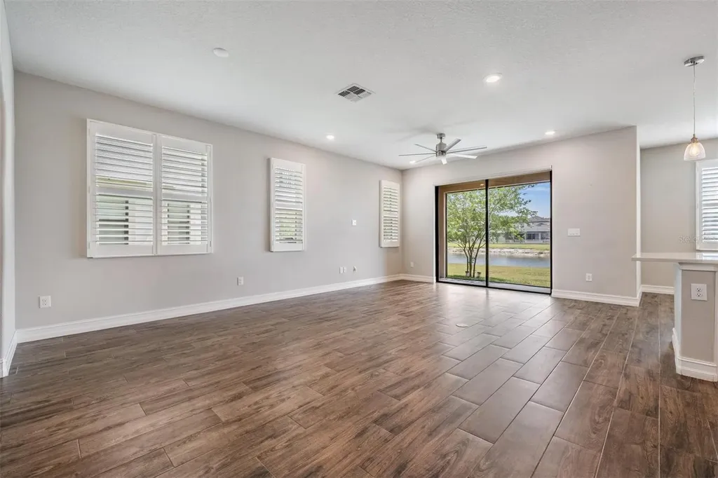 4830 Isola Court Wesley Chapel FL 33543