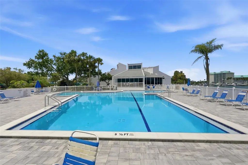14800 Walsingham Road Largo FL 33774