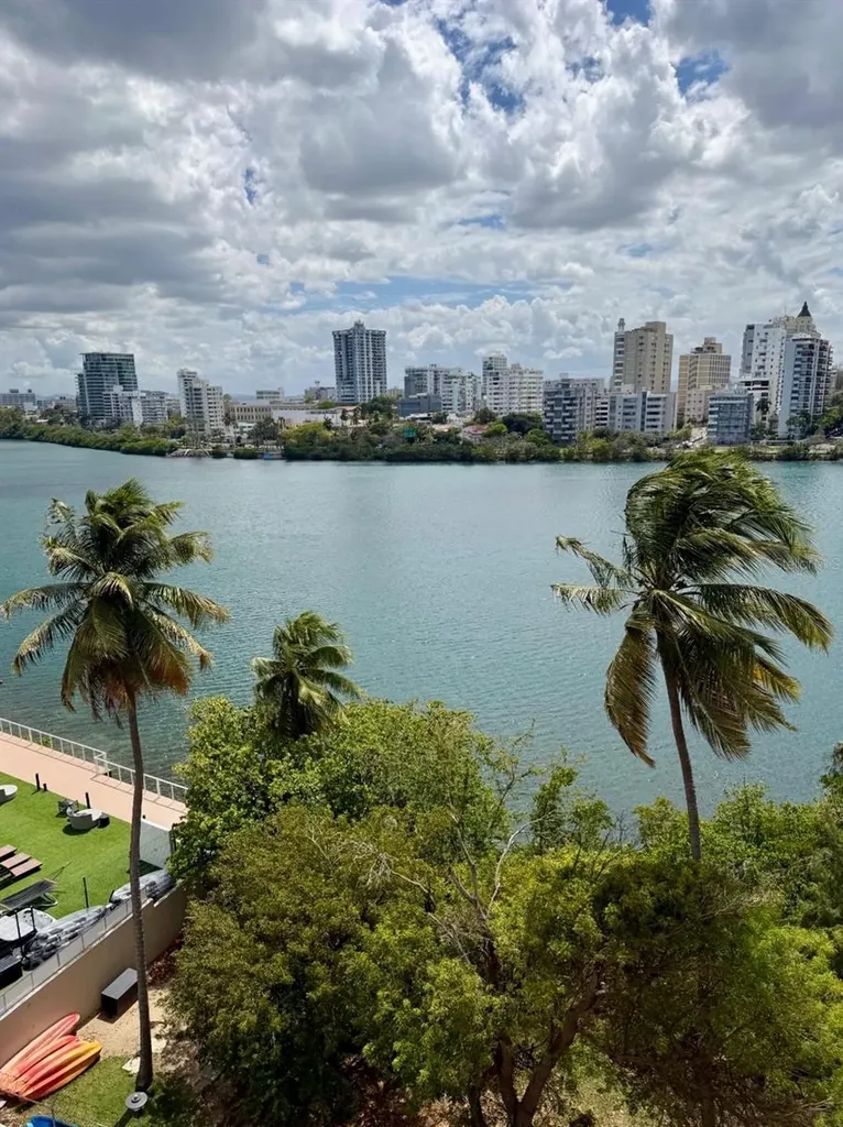 Condominio Flamboyán 864 Avenida Ashford San Juan PR 00907