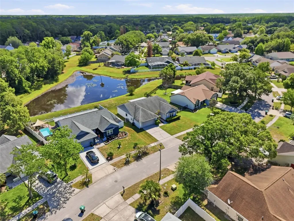 10137 Pink Carnation Court Orlando FL 32825