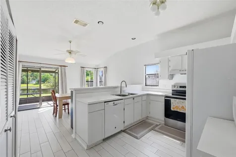 10137 Pink Carnation Court Orlando FL 32825