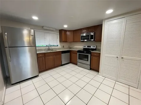 710 Raymond Circle Altamonte Springs FL 32714