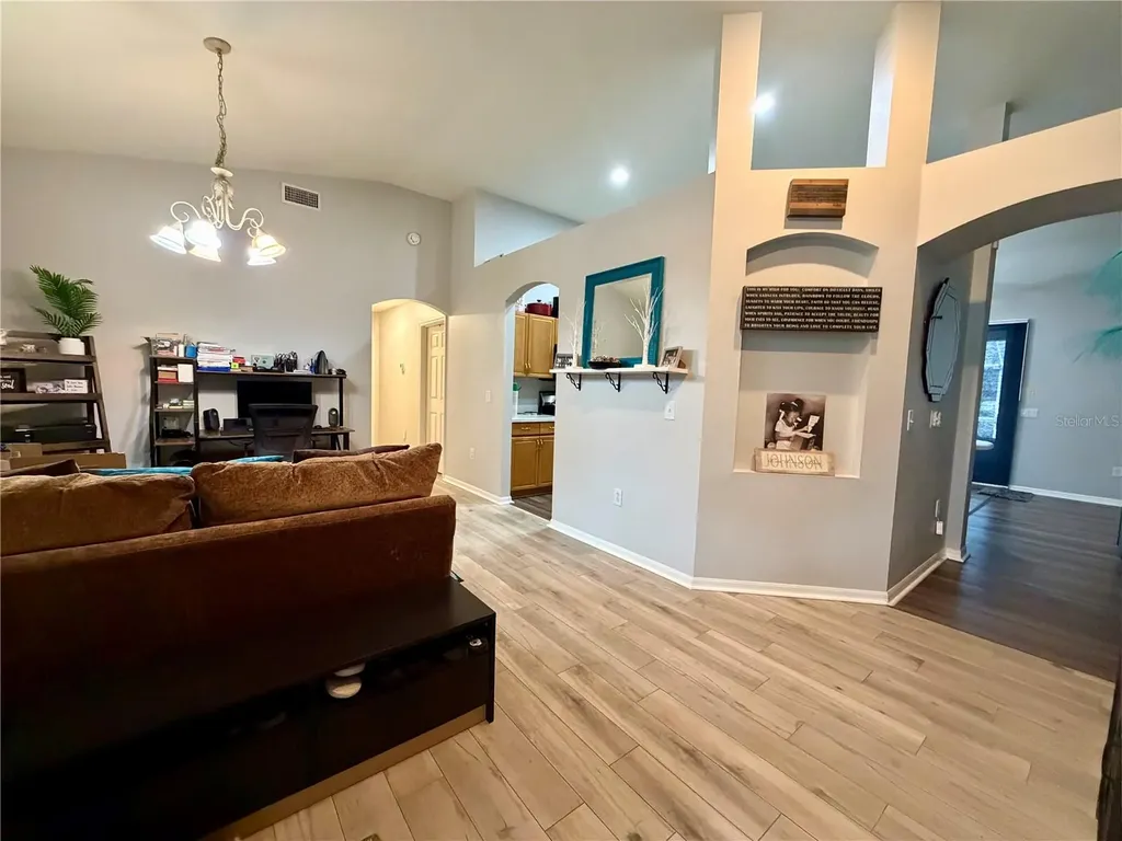 4303 Orange Ridge Court Valrico FL 33596