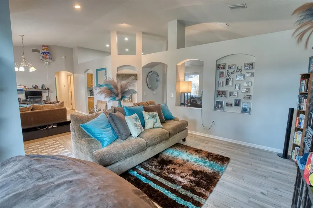 4303 Orange Ridge Court Valrico FL 33596
