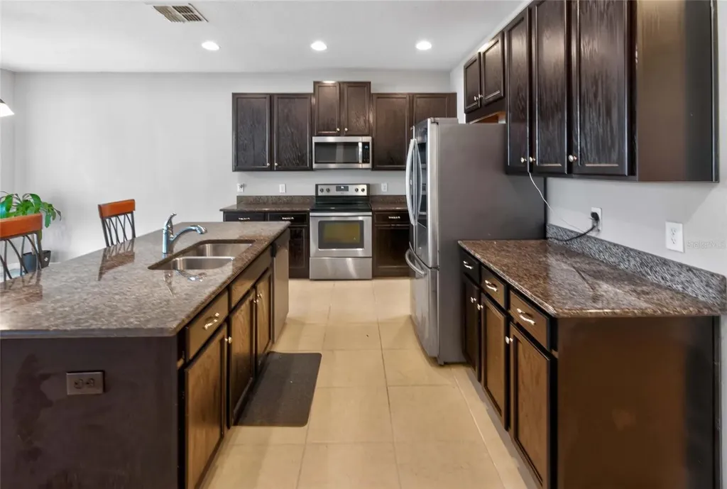 2307 Kennington Cove Deland FL 32724