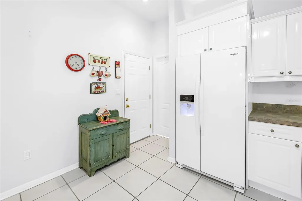 459 Northmoor Avenue N St Petersburg FL 33702