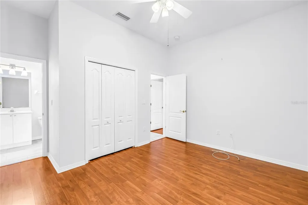 459 Northmoor Avenue N St Petersburg FL 33702