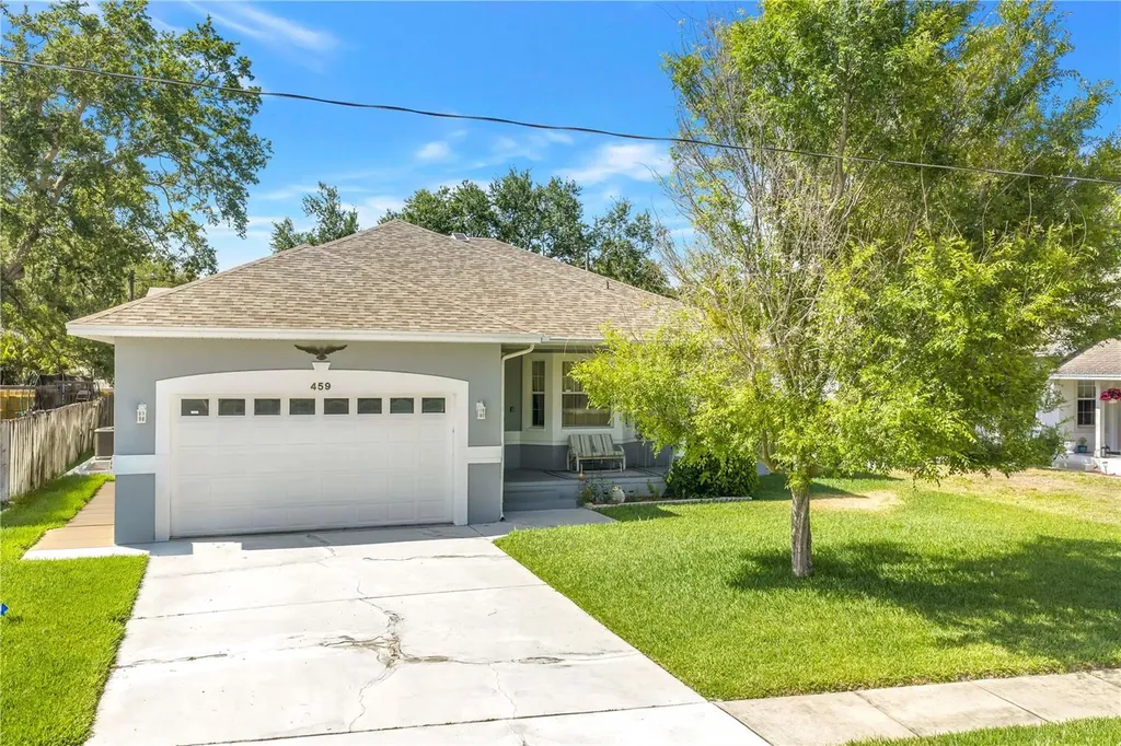 459 Northmoor Avenue N St Petersburg FL 33702