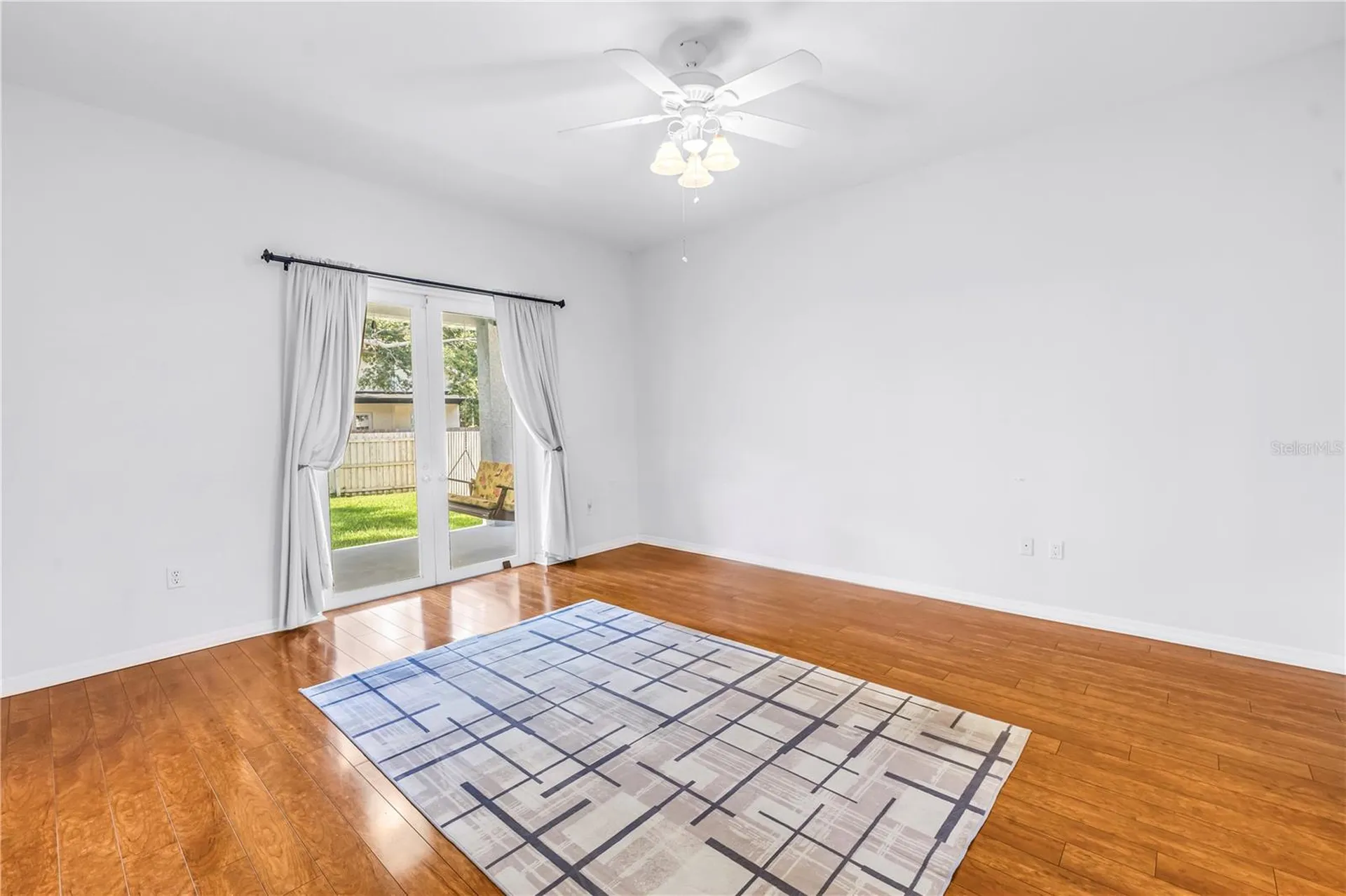 459 Northmoor Avenue N St Petersburg FL 33702