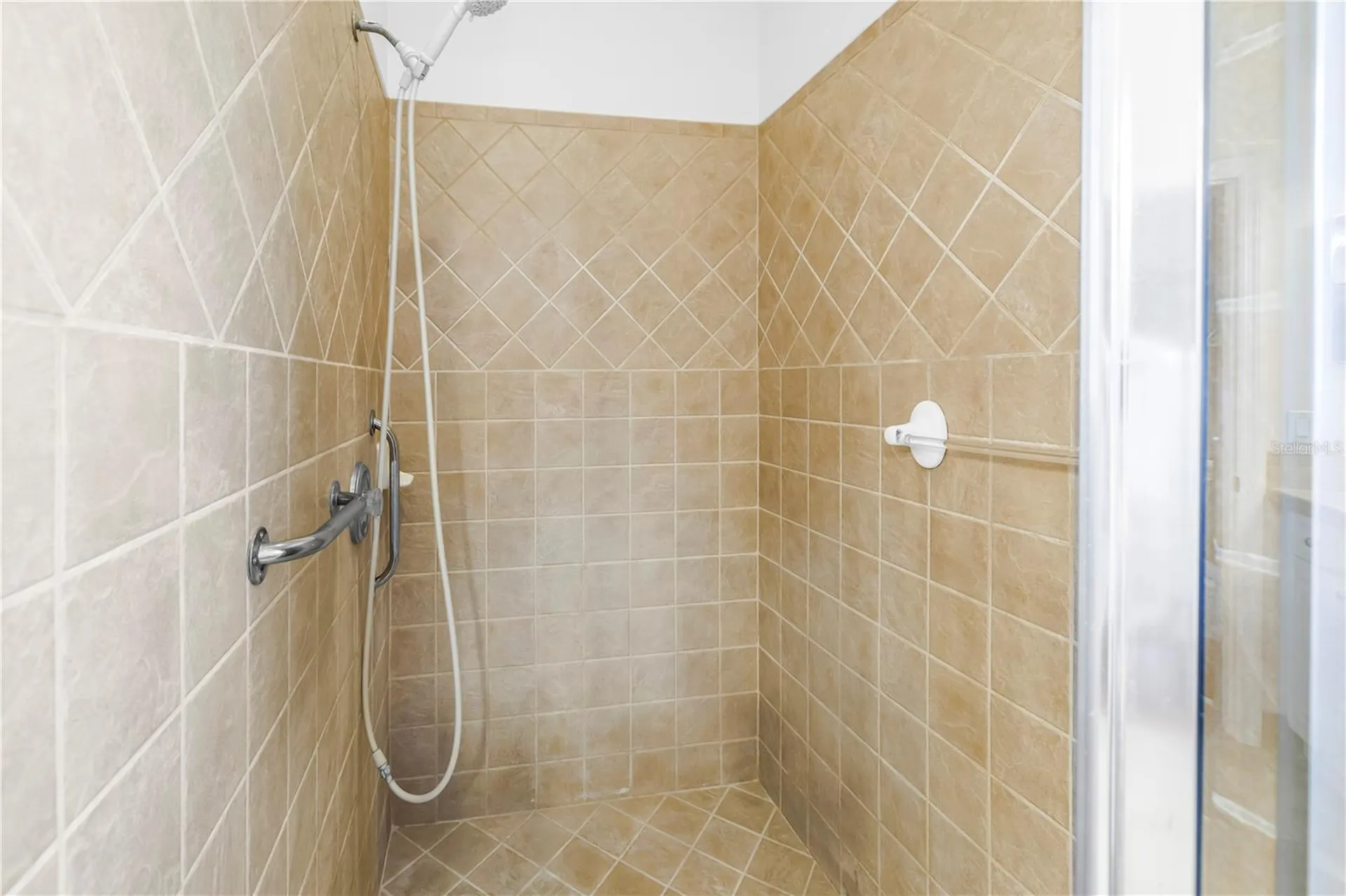 459 Northmoor Avenue N St Petersburg FL 33702