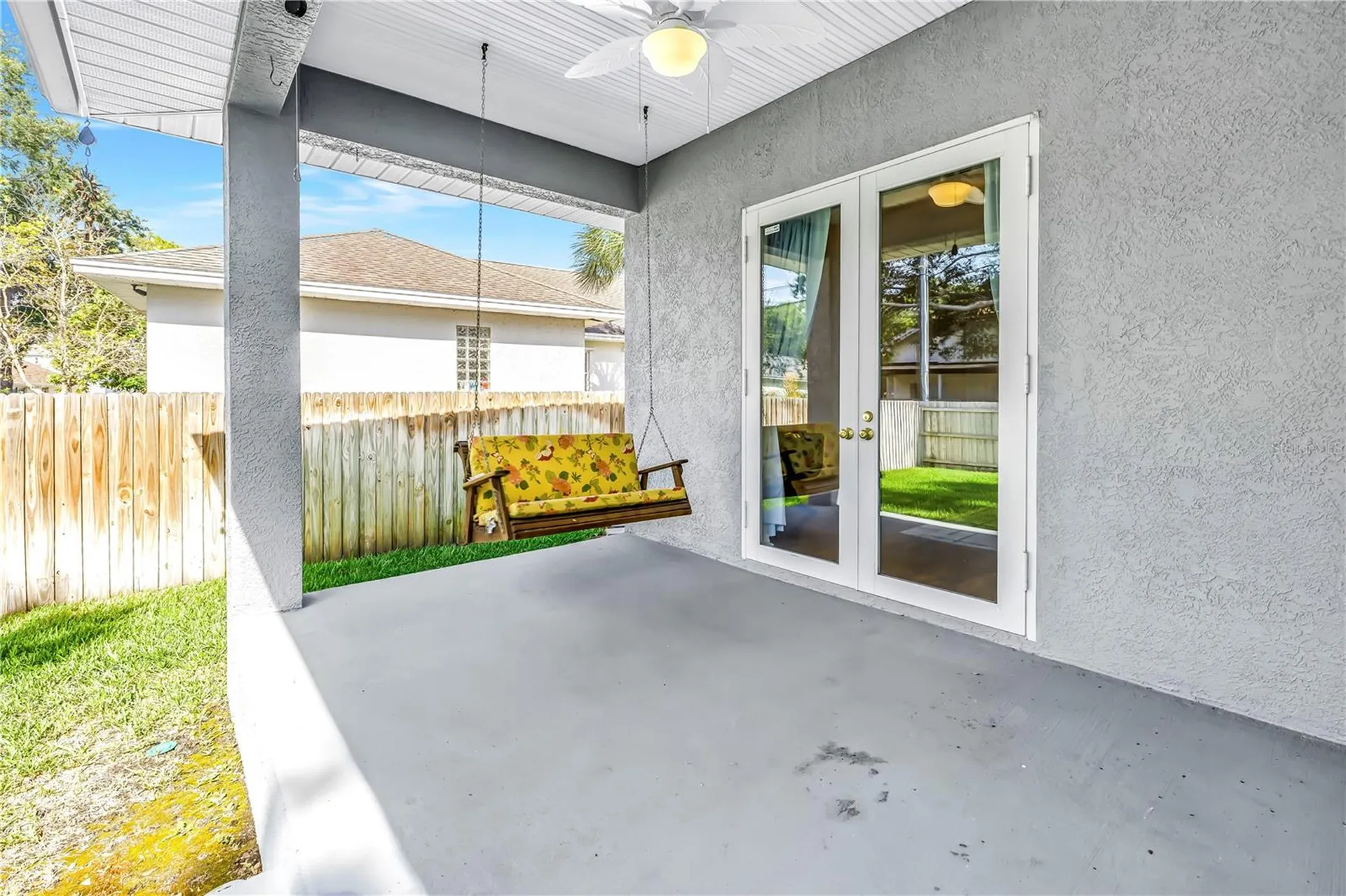 459 Northmoor Avenue N St Petersburg FL 33702