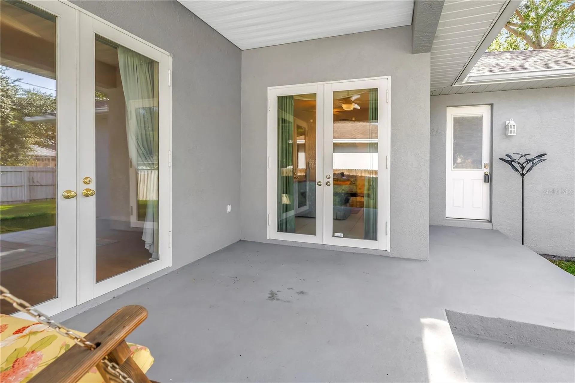 459 Northmoor Avenue N St Petersburg FL 33702